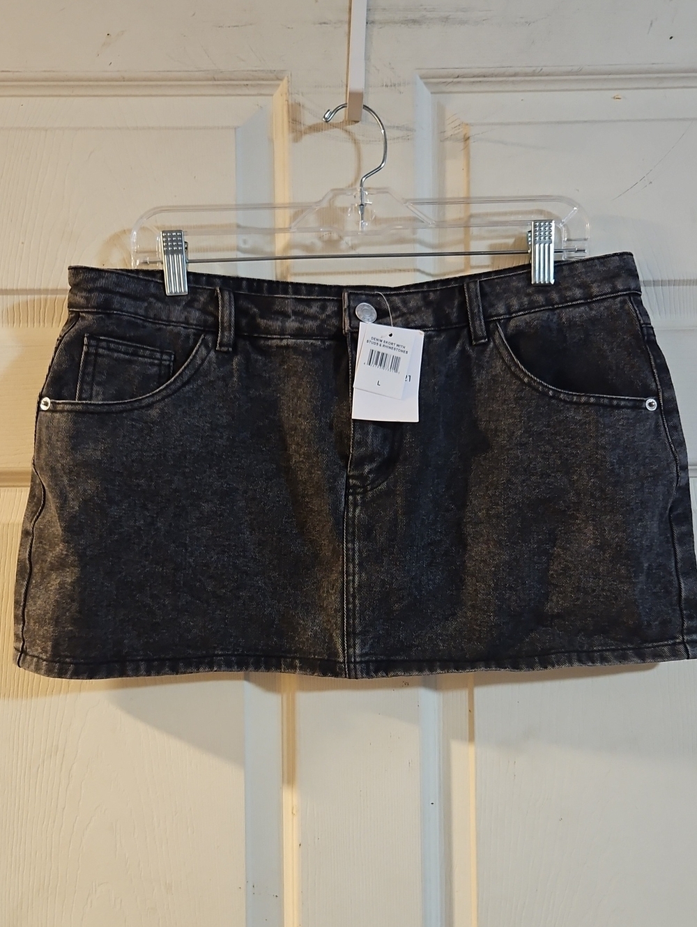 Forever 21 Women's Denim Skort with Pockets and Rhinestone Detail: BLACK: NWT: L